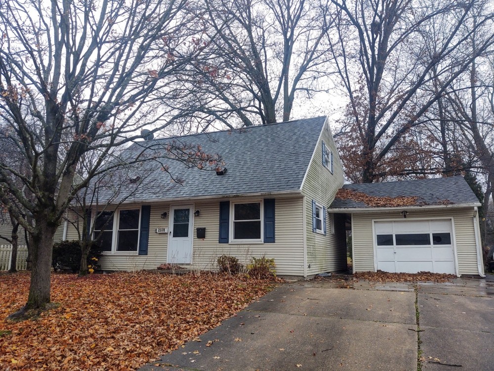 Cape Cod Home W/ Garage Cuyahoga Falls, OH KIKO Auctions and